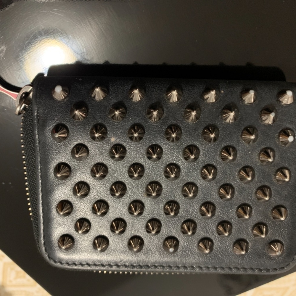 Christian Louboutin
Panettone Spikes Coin Purse - Picture 7 of 7